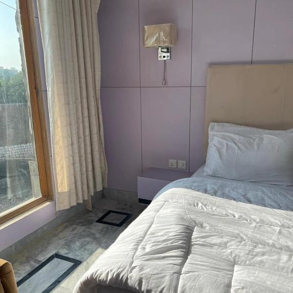 Hotel Hayatt Sukkur, Kalar Goth