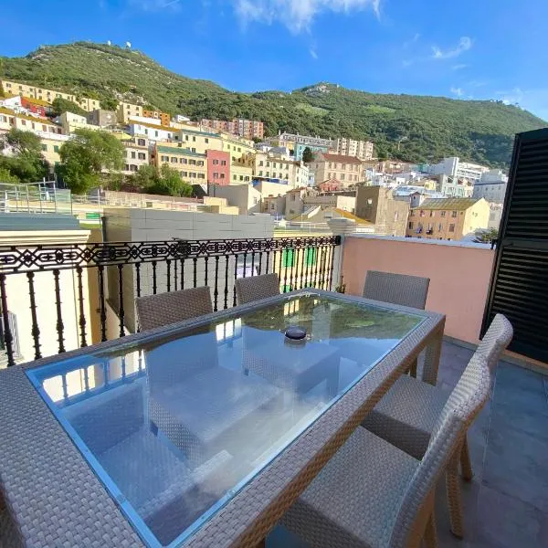 Grand Central House - Luxe Penthouse Two Bedroom - GibraltarStay Apartments, hotel in Gibraltar