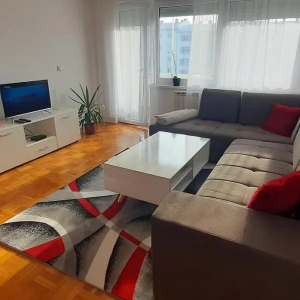 Apartman Stella Istočno Sarajevo，卢卡维卡的飯店
