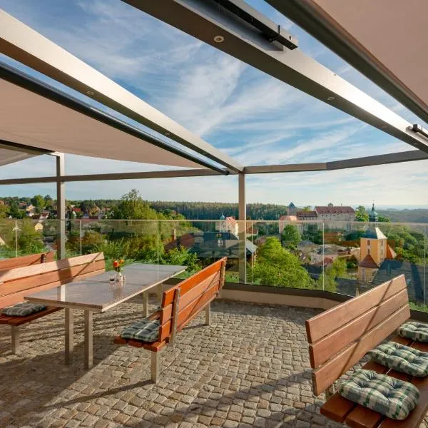 Hotel Zur Aussicht, hotel in Hohnstein