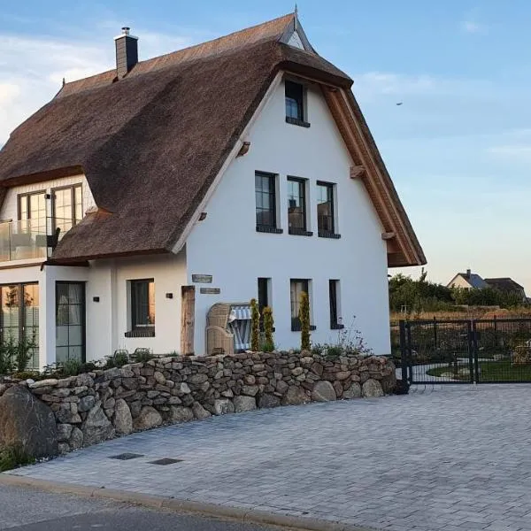 Ferienhaus Strandjuwel, hotel in Dranske