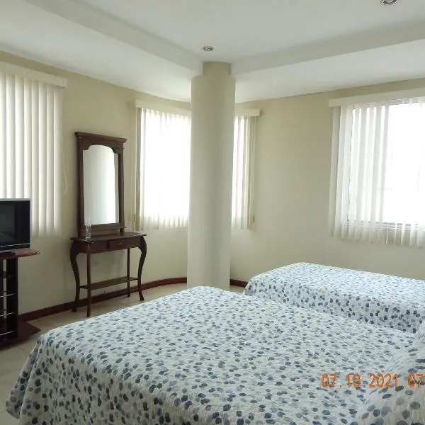 SUITE DORAL ¡¡CERCA DEL AEROPUERTO!!, hotel en Guayaquil