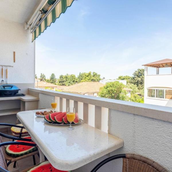 Apartment Zara Supetar