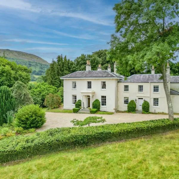 Pantybeiliau House Bed & Breakfast, hotel in Gilwern