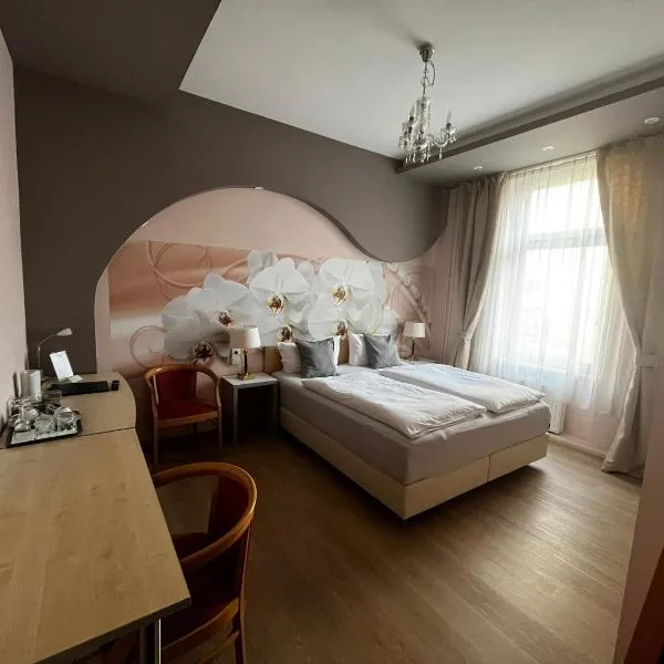 Pension Oase, Hotel in Berlin