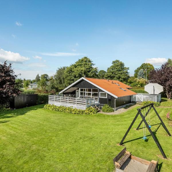 Awesome Home In Hejls With Wifi