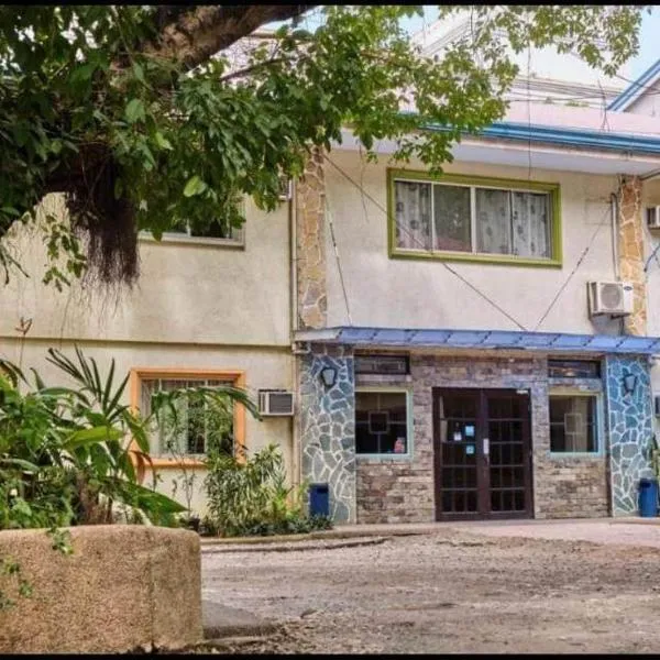 MACTAN AIRPORT HILLTOP HOTEL, hôtel à Mactan