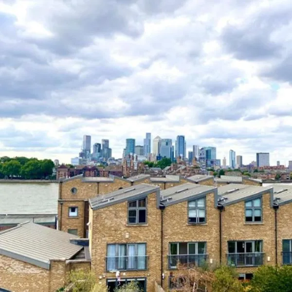 Stunning 1 bed flat in the heart of Greenwich, hotel in London