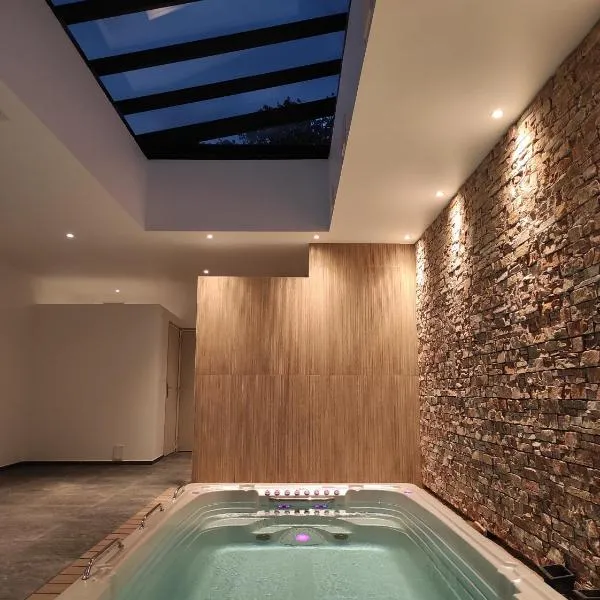 Appart hôtel & Spa La Villa du Port, hotel in Vannes