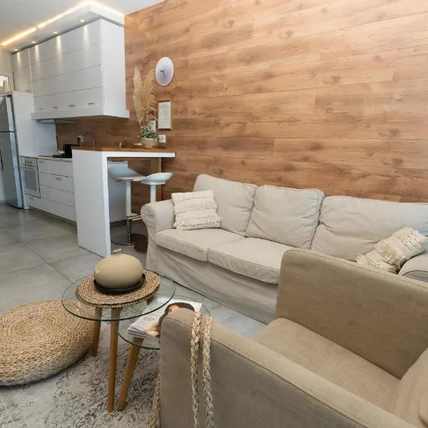 Neot Golf, Ziv's Place, Hotel in Caesarea