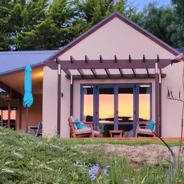 Boutique Art Retreat, hotel v destinaci Upper Hutt