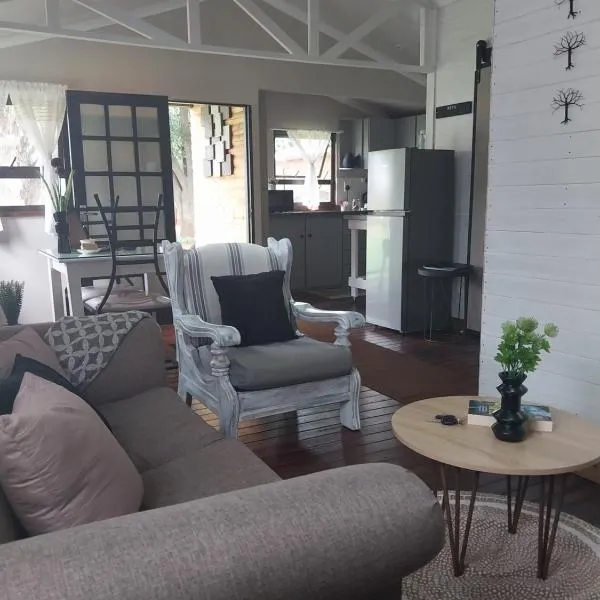Log in At 118 Loghome, khách sạn ở Meyerton