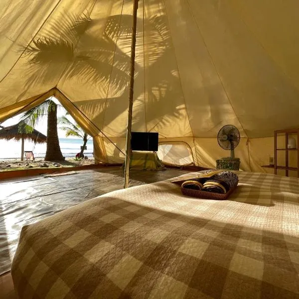 O Little Tent de Koh Chang, hotell sihtkohas Ranong