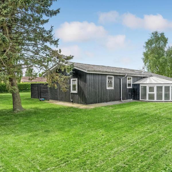 Awesome Home In Otterup With 4 Bedrooms, Sauna And Wifi