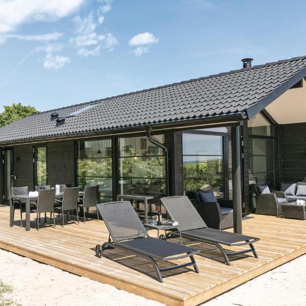 Beautiful Home In Nex With Wifi
