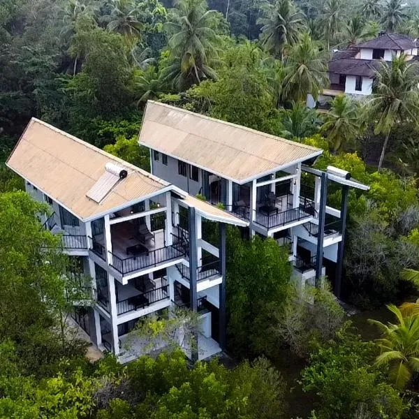 Karawwa Luxury Villas, hotel in Hikkaduwa