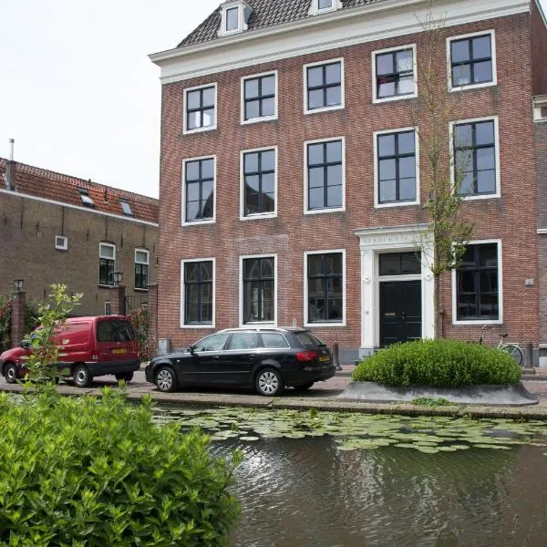 Canal House in Historic City Center Gouda, ξενοδοχείο στη Χάουντα