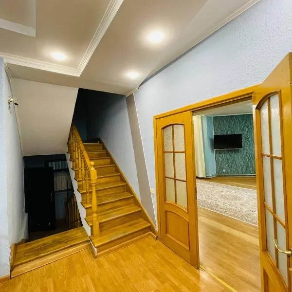 Hostel ARBAT,奇姆肯特的飯店