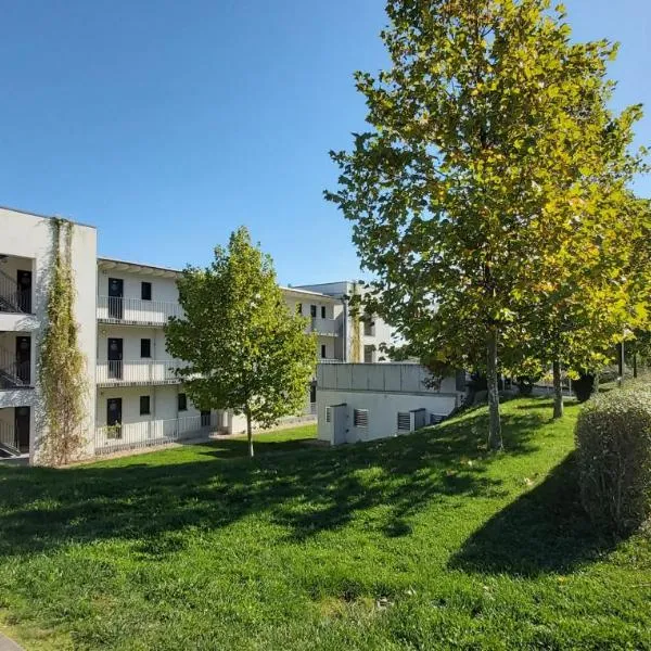 Laguna Seeappartements, hôtel à Neukieritzsch
