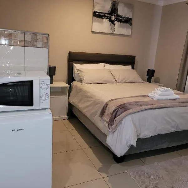 Makobaneng Guesthouse, Hotel in Ga-Raphokola