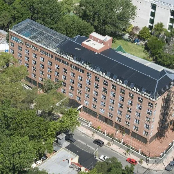 Ramada by Wyndham Buenos Aires, Hotel in Vicente López