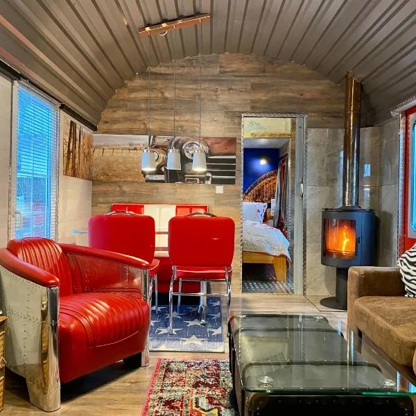 Gleis 2, Waggon mit Ofen, optional mit Whirlpool und Sauna, hotel em Dahlem