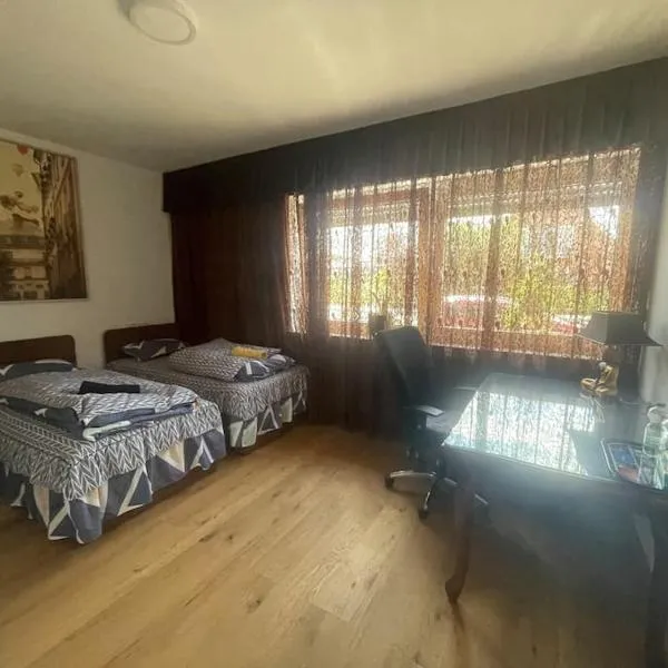 2Schlafenzimmer waschen möglich、メンヒェングラートバッハのホテル