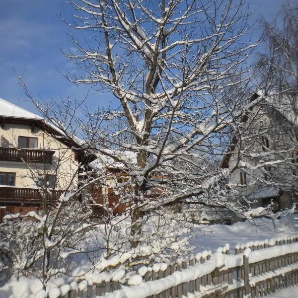 Naturpark Bauernhof Sperl, hotel v destinaci Mariahof
