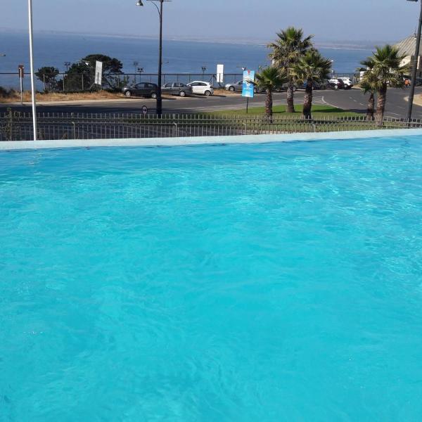 lindo y exclusivo Departamento en Costa Concón , con piscina vista al mar y otra temperada