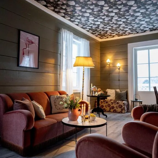 Vollsnes Gjestehus, hotel in Stryn