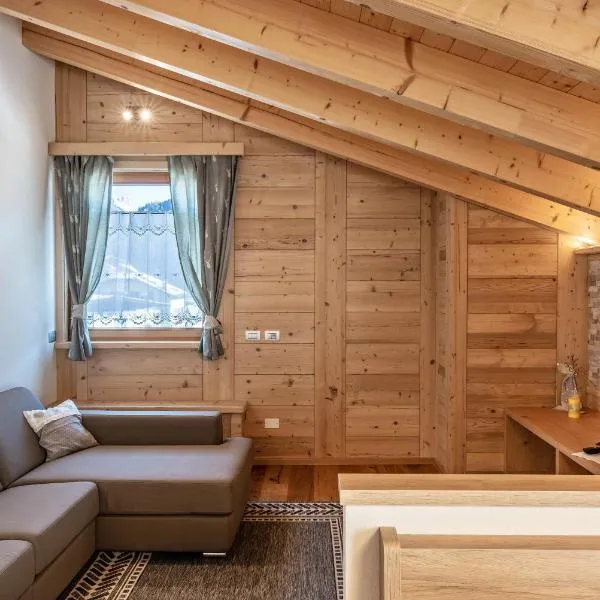 Luxury Apartment Majon de Rita, ξενοδοχείο σε Vigo di Fassa