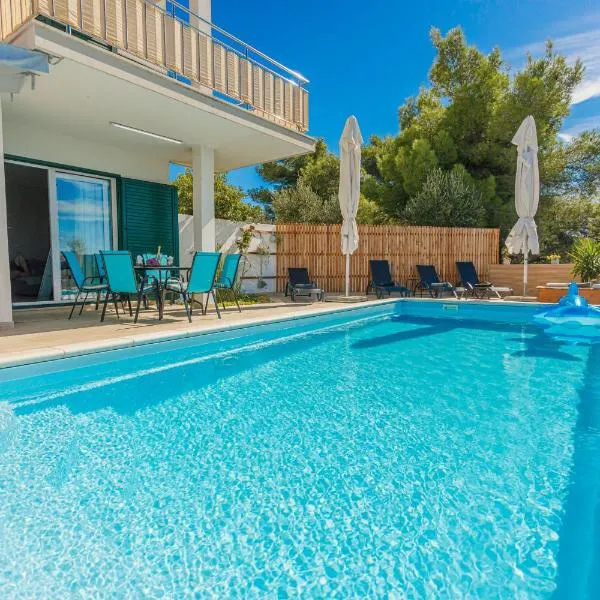 NONO JURE-Private Pool , Sauna & Jacuzzi, hotel v destinaci Milna