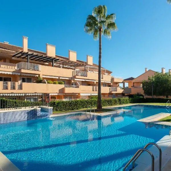 Penthouse Apartment in Elviria, hôtel à Marbella