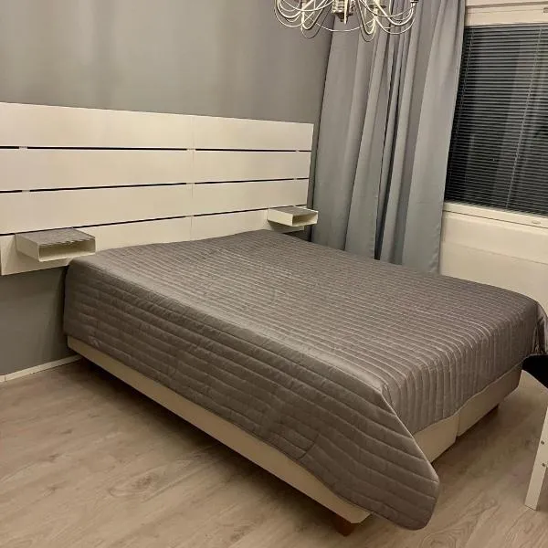 4 km to the Jyväskylä city center afoot, cute apartment with free parking, hotel en Jyväskylä