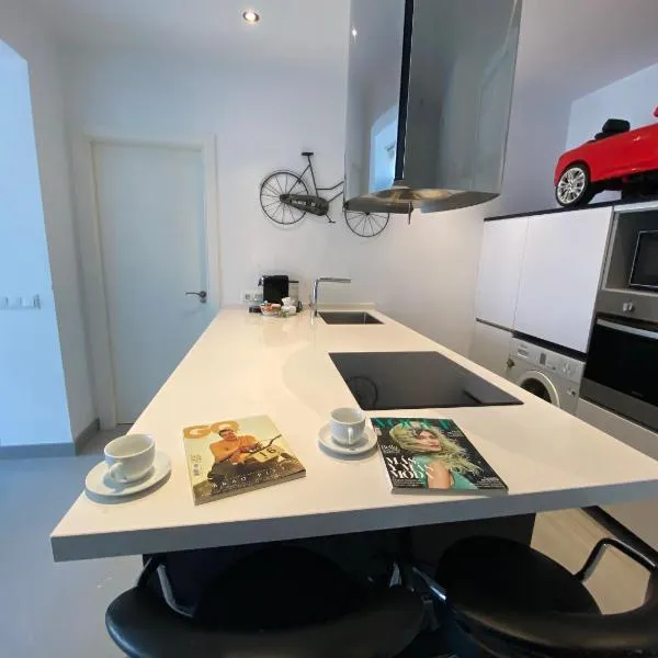 Apartamento en Madrid Rio con Parking Gratuito, hotel en Madrid