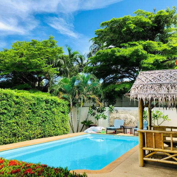 Thai family rawai Swimming pool villa Hotel