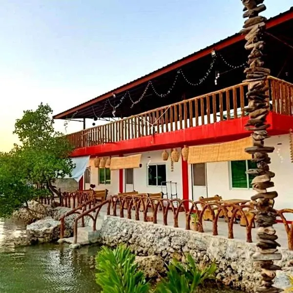 CASA BOLO IN ALAMINOS with HIDDEN WHITE BEACH near 100 Islands, hotel em Alaminos