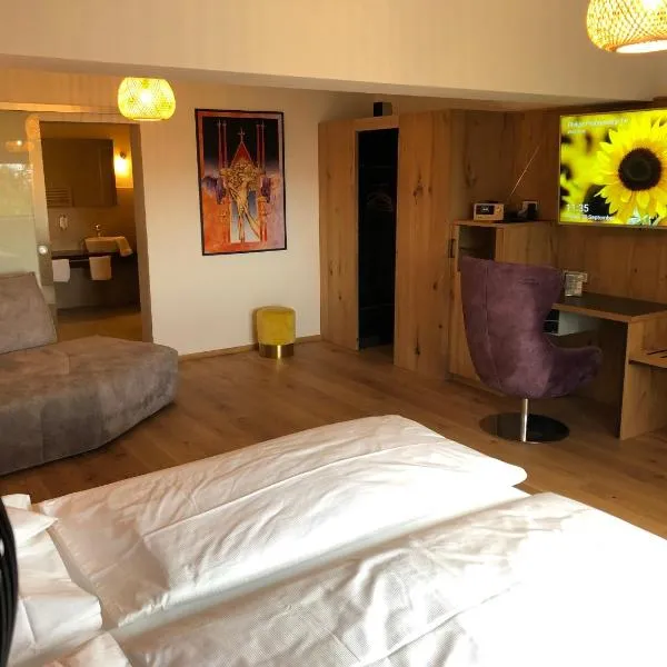 Thula Wellnesshotel Bayerischer Wald, Hotel in Lalling