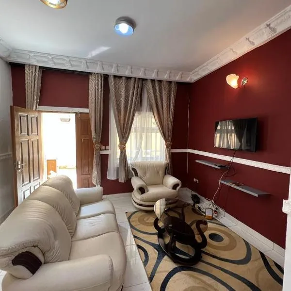 Appartement New Stading YAOUNDE - MIMBOMAN MAETURE, hotel en Yaundé