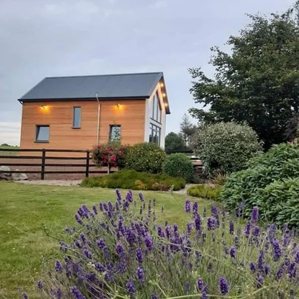 Home Close to Center Parcs Longford、Foyghのホテル
