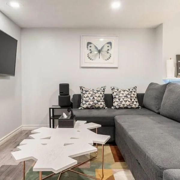 해밀턴에 위치한 호텔 Cozy nest basement unit