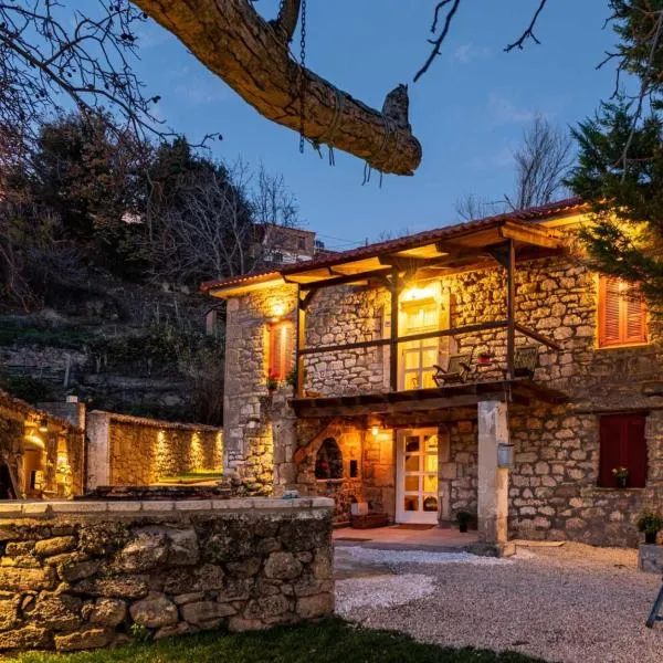 Βίλα Αρμονία Ορεινή Κορινθία, hotel v destinaci Krionérion