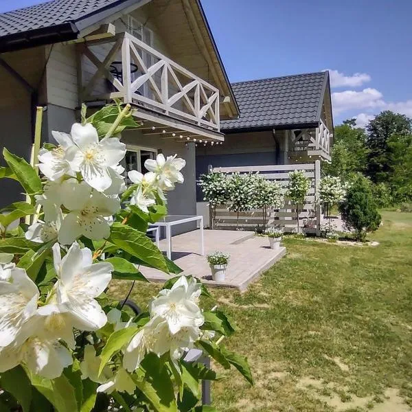 "Pieprzowe Wzgorze" - domki całoroczne, hotel v destinaci Sandoměř