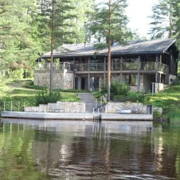 Holiday Home Villa pinjaranta by Interhome, hotel in Tahkovuori