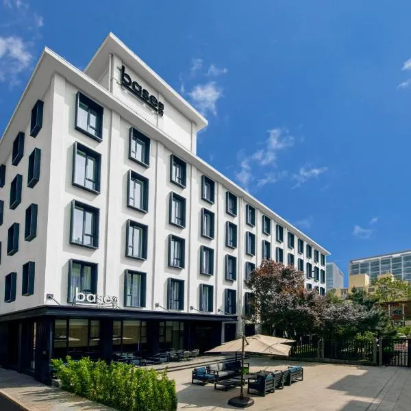 base-Beijing Sanlitun Serviced Apartment, hotel en Beijing