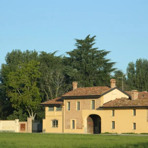 Agriturismo Cascina Pezzolo, hotel em Lodi