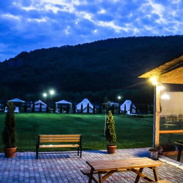 Green Resort Suncuius, Hotel in Şuncuiuş