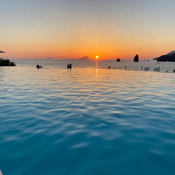 Therasia Resort Sea and SPA - The Leading Hotels of the World, hotelli kohteessa Vulcano