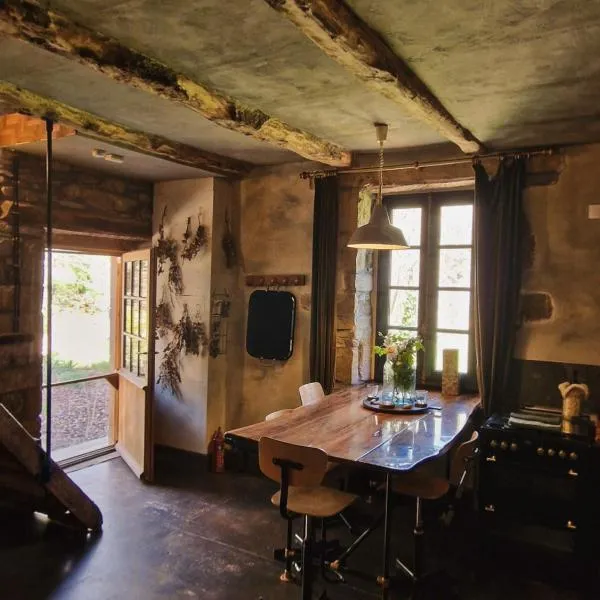 Rêve Aveyron, hôtel à Broquiès