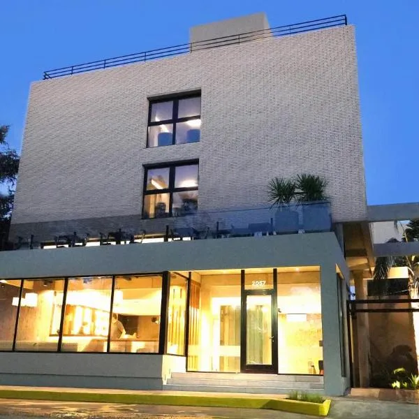 Ferrol Apart Hotel, hotel in Funes